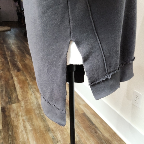 SOL ANGELES ANTHROPOLOGIE HIGH LOW FADED SWEATSHIRT TERRY CLOTH INSIDE SIZE S - Picture 3 of 8